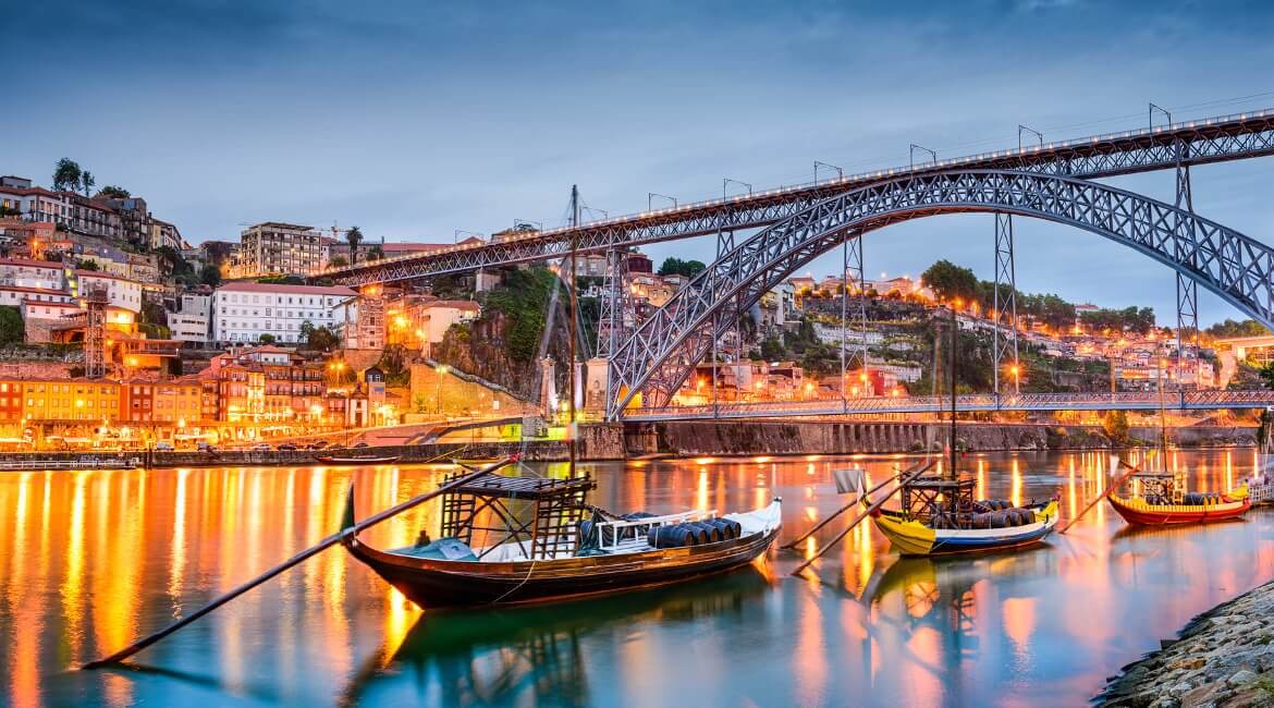 Porto, Portugal am Abend