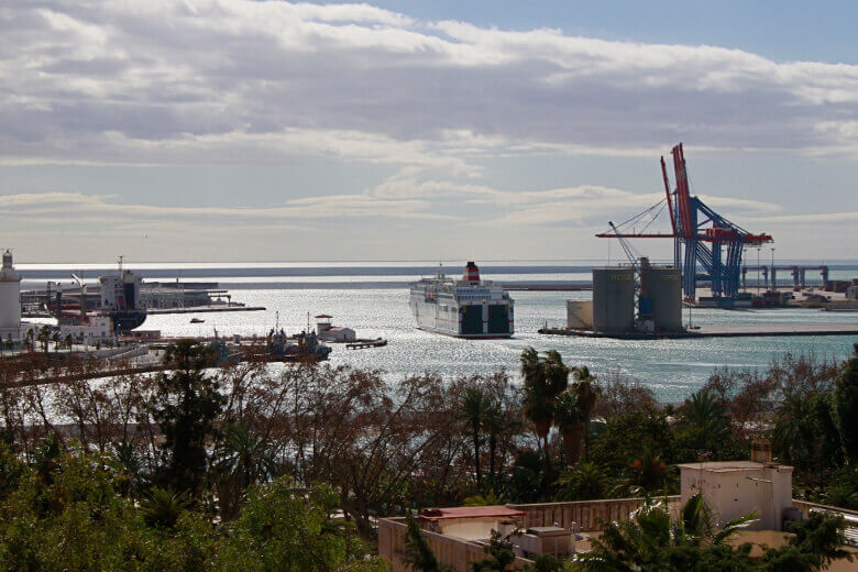 Blick auf den Hafen von Málaga