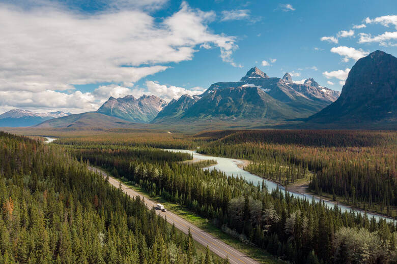 Luftaufnahme auf den Icefields Parkway