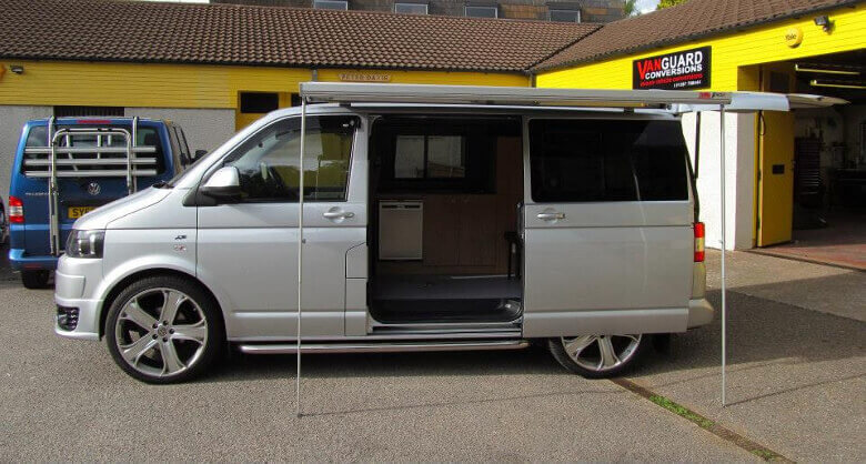 VW T5 Camper mit Markise