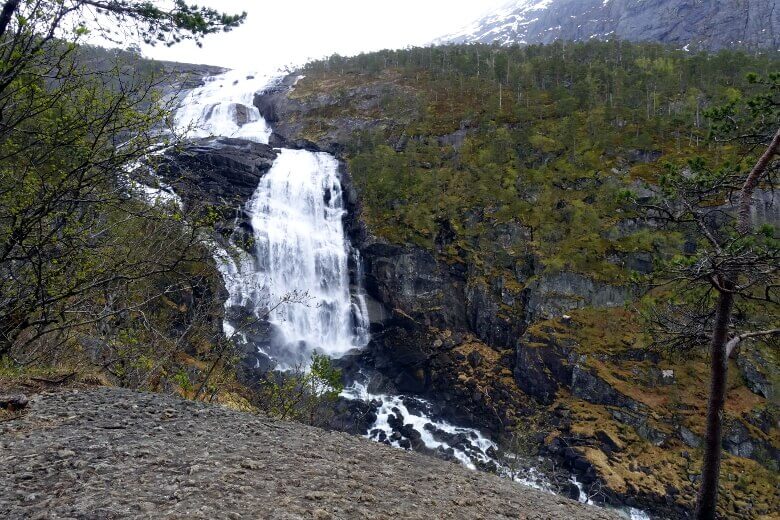 Hardangervidda mit dem Nyastølsfossen Wasserfall