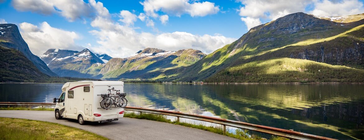 Wohnmobil in Norwegens Fjorde