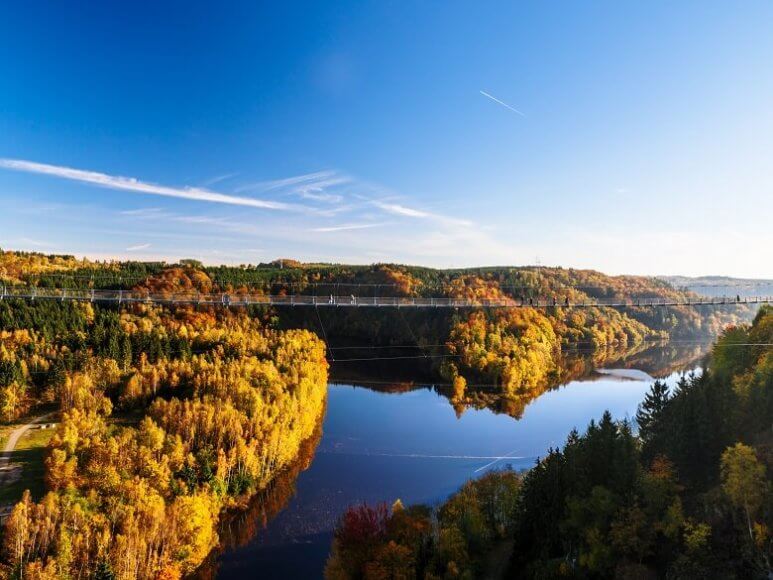 Herbstblick von Rappbodetalsperre auf Bode im Harz