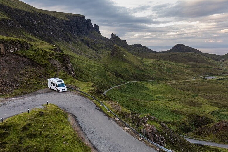 Wohnmobil auf der Isle of Skye in Schottland