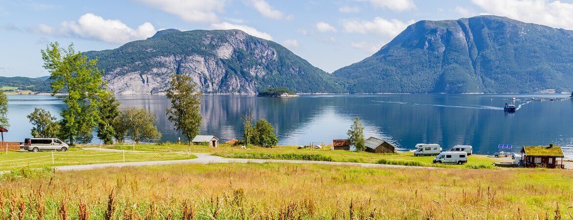 Camping am Sundalsfjord in Norwegen