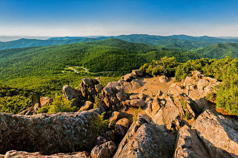 Die Blue Ridge Mountains vom Mary's Rock Aussichtspunkt im Shenandoah National Park