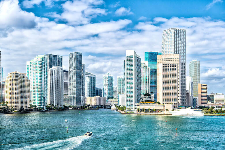 Skyline von Miami vom Wasser aus