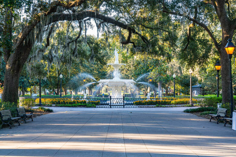 Blick auf den Brunnen im Forsyth Park in Savannah