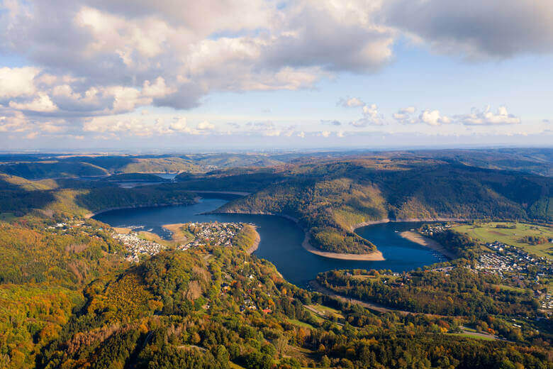 Blick auf den Rursee im Nationalpark Eifel