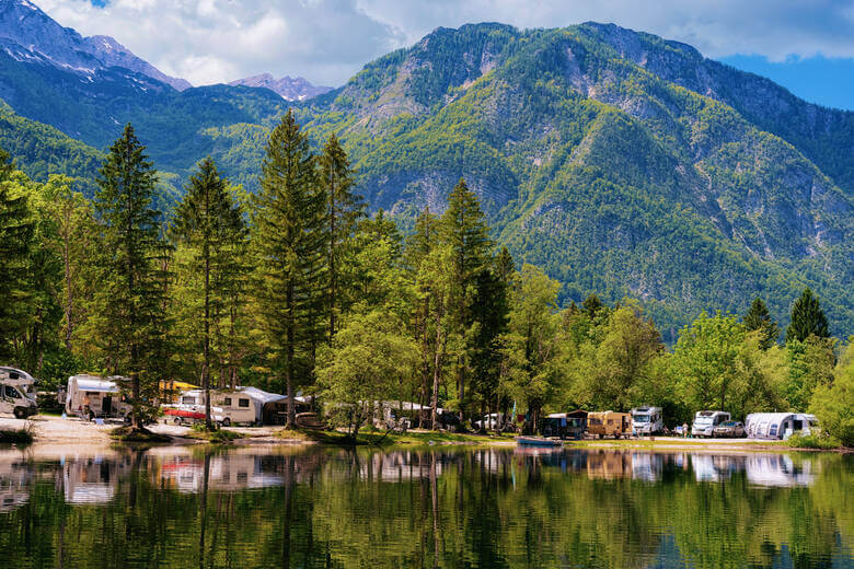 Campingplatz Bohinj am gleichnamigen See in Slowenien