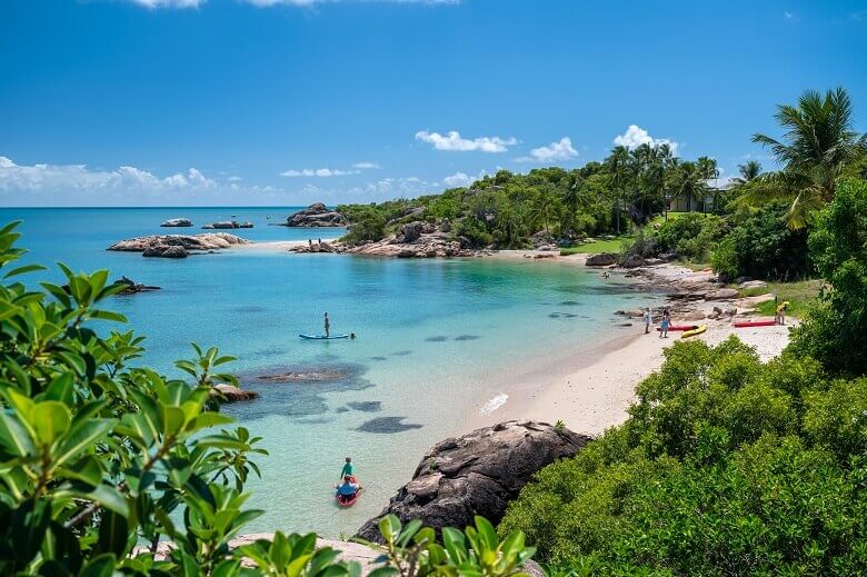 Tropischer Strand im Osten von Australien