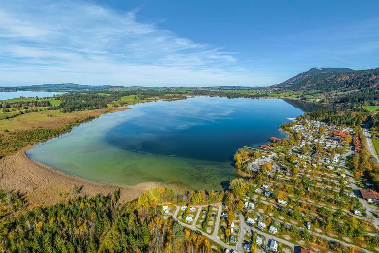 Camping in den Bergen im Allgäu am See