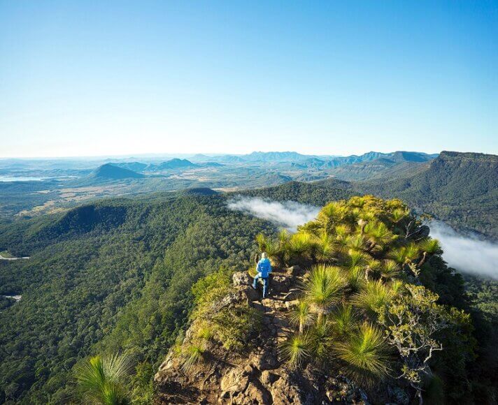 Person geht wandern im Nationalpark in Australien