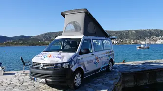 Pet Friendly VW T6 with Raising Roof