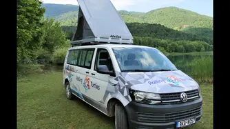 Pet Friendly VW T6 with Roof Tent