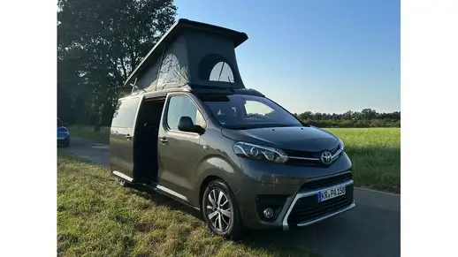 Toyota Crosscamp